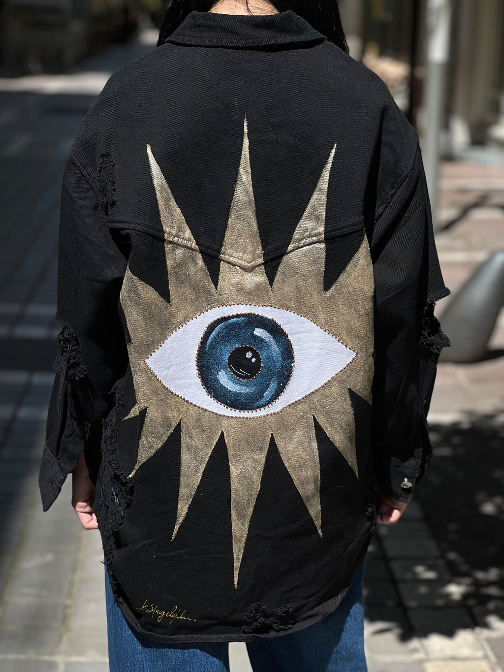 Black-gold eye long jacket