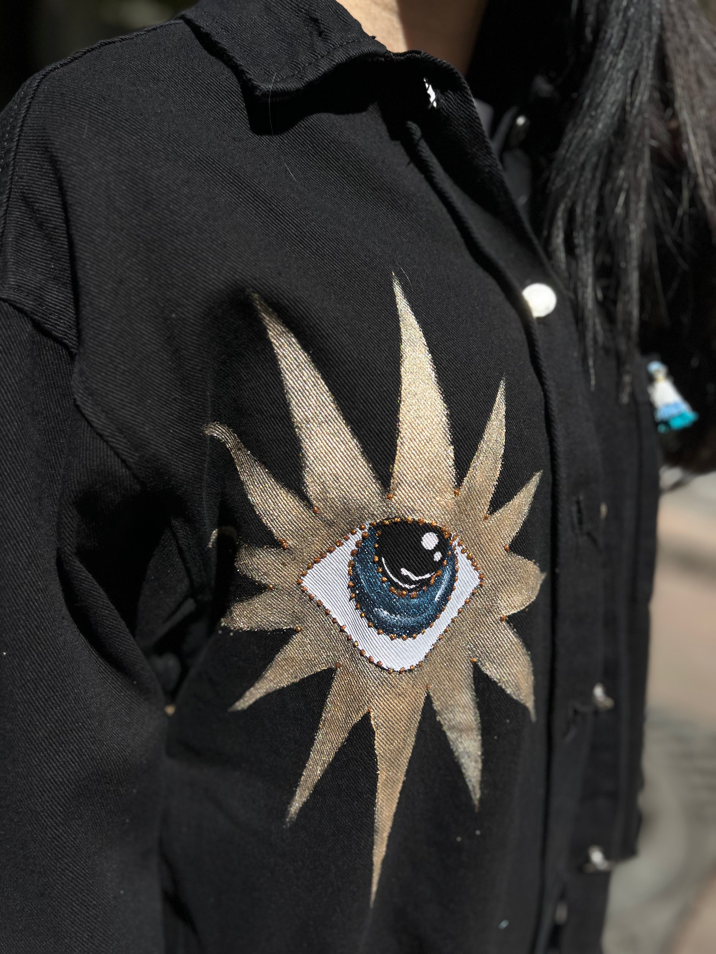 Black-gold eye long jacket