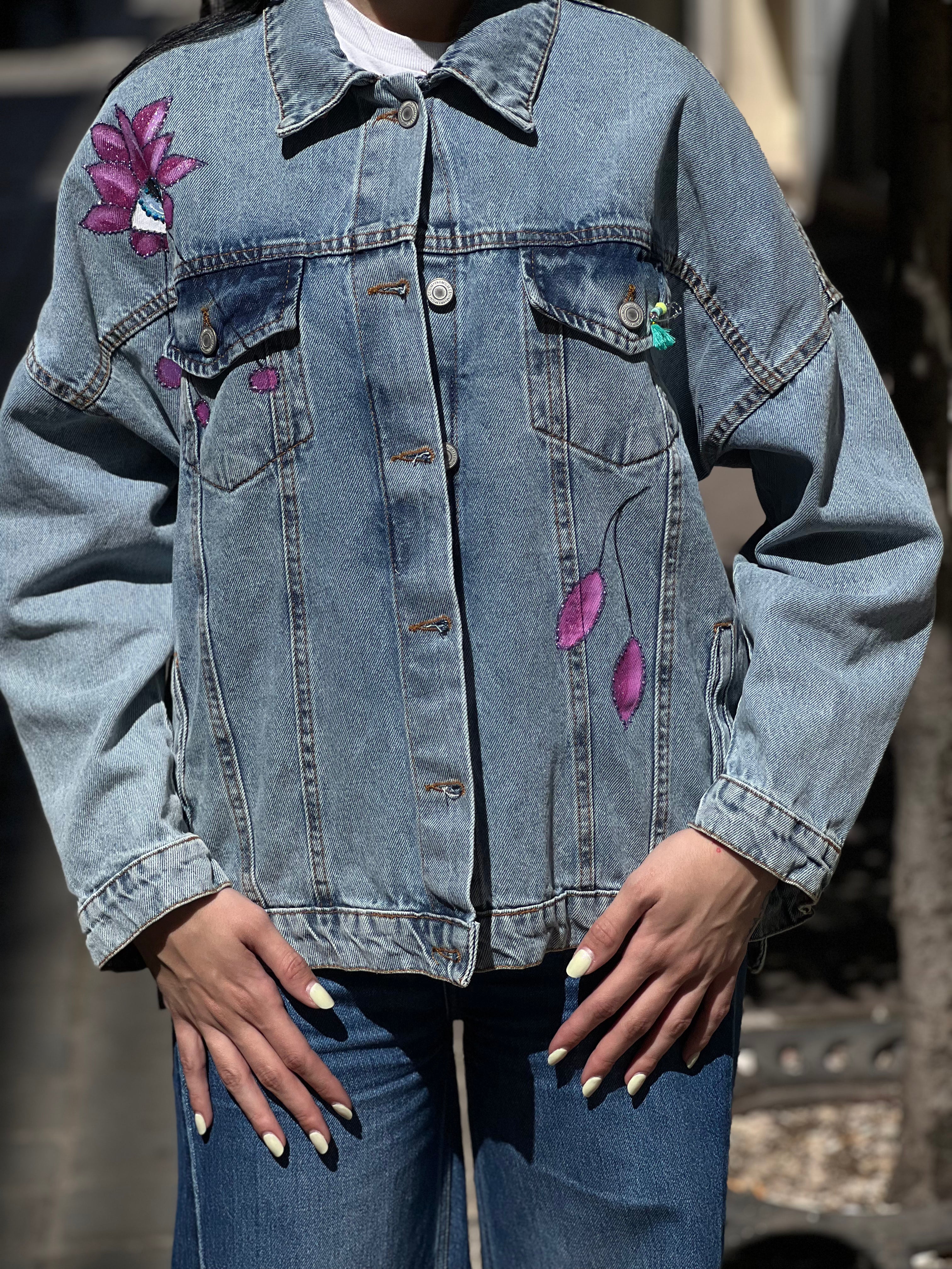 Denim-pink eye jacket